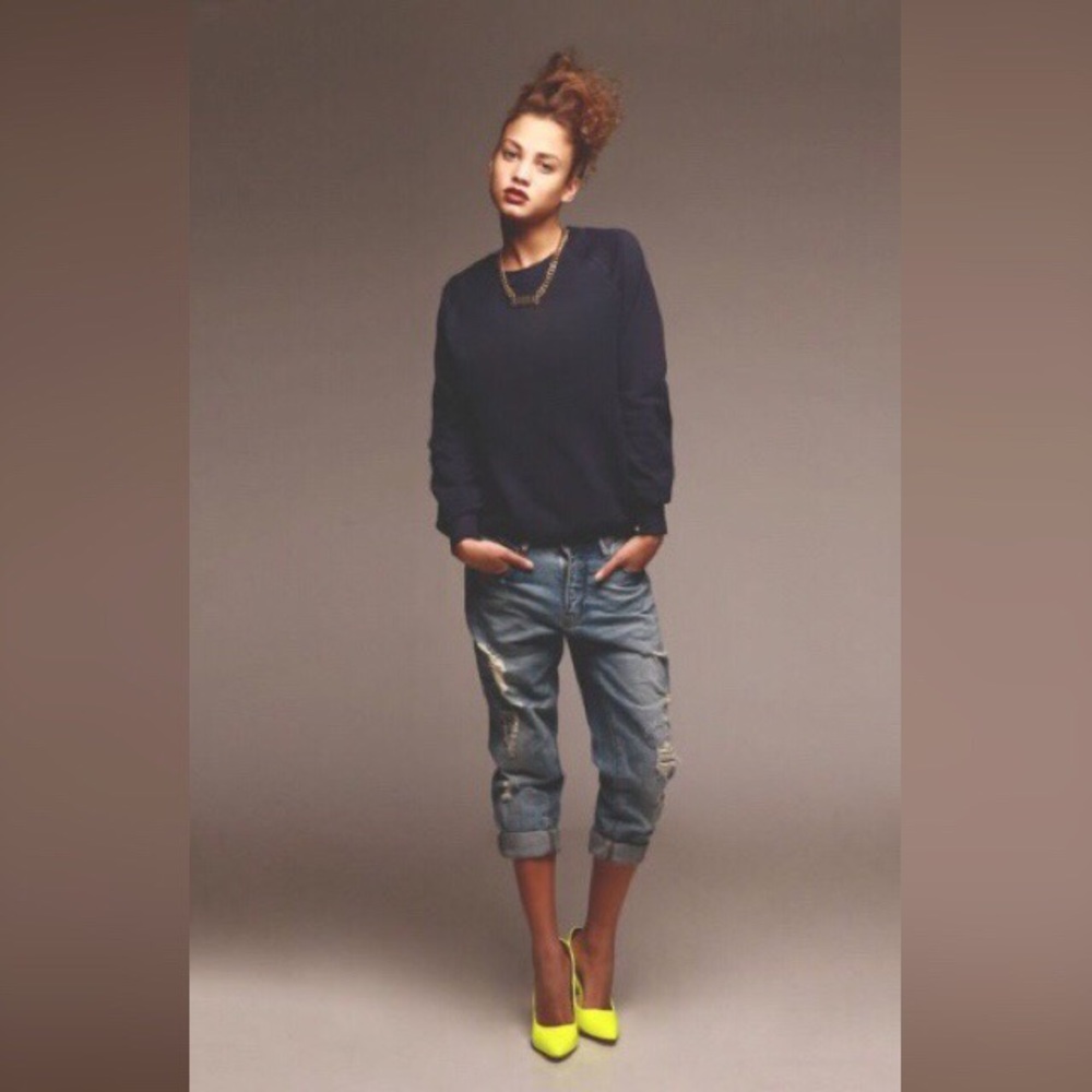 213 Apparel Sweatshirt - Picture 5 of 7